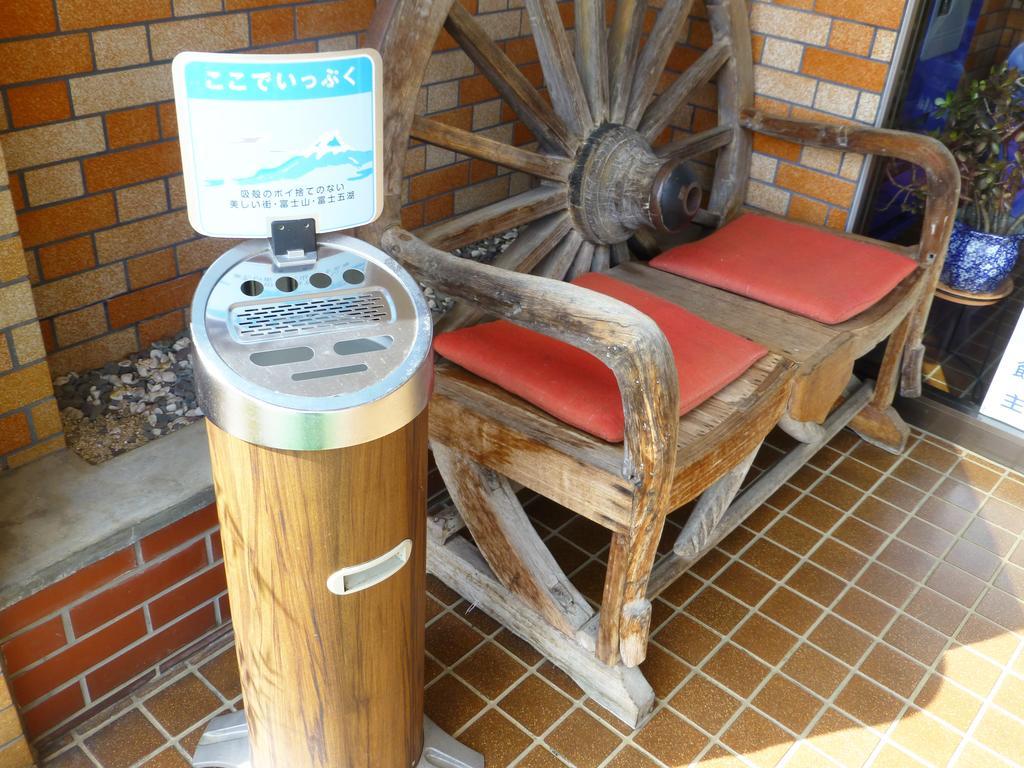 Kawaguchiko Lakeside Hotel Фуджикавагучико Екстериор снимка